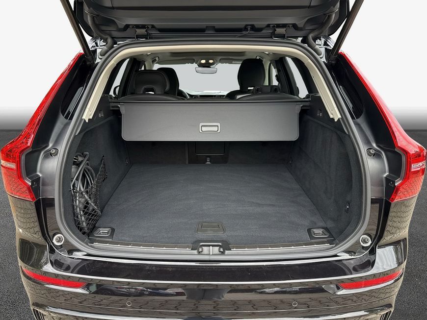 Volvo XC60 T6 AWD Recharge Plus Dark