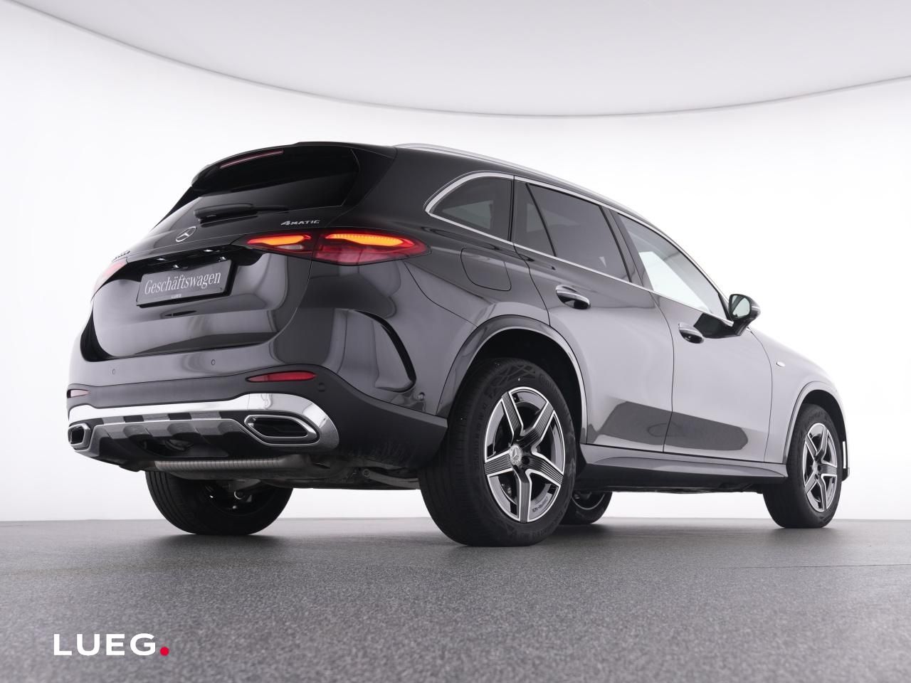 Mercedes-Benz GLC 300 e 4M AMG+HUD+PANO+KEYLESS+AHK+DIG.LIGHT+