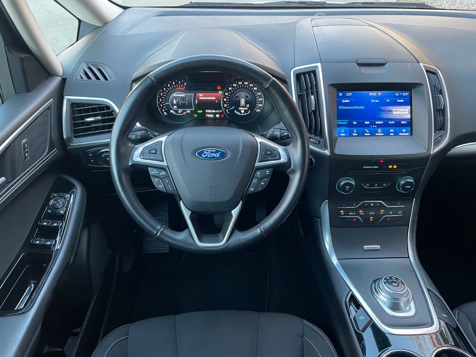 Ford S-Max S-MAX Hybrid Titanium AHK Kamera ACC