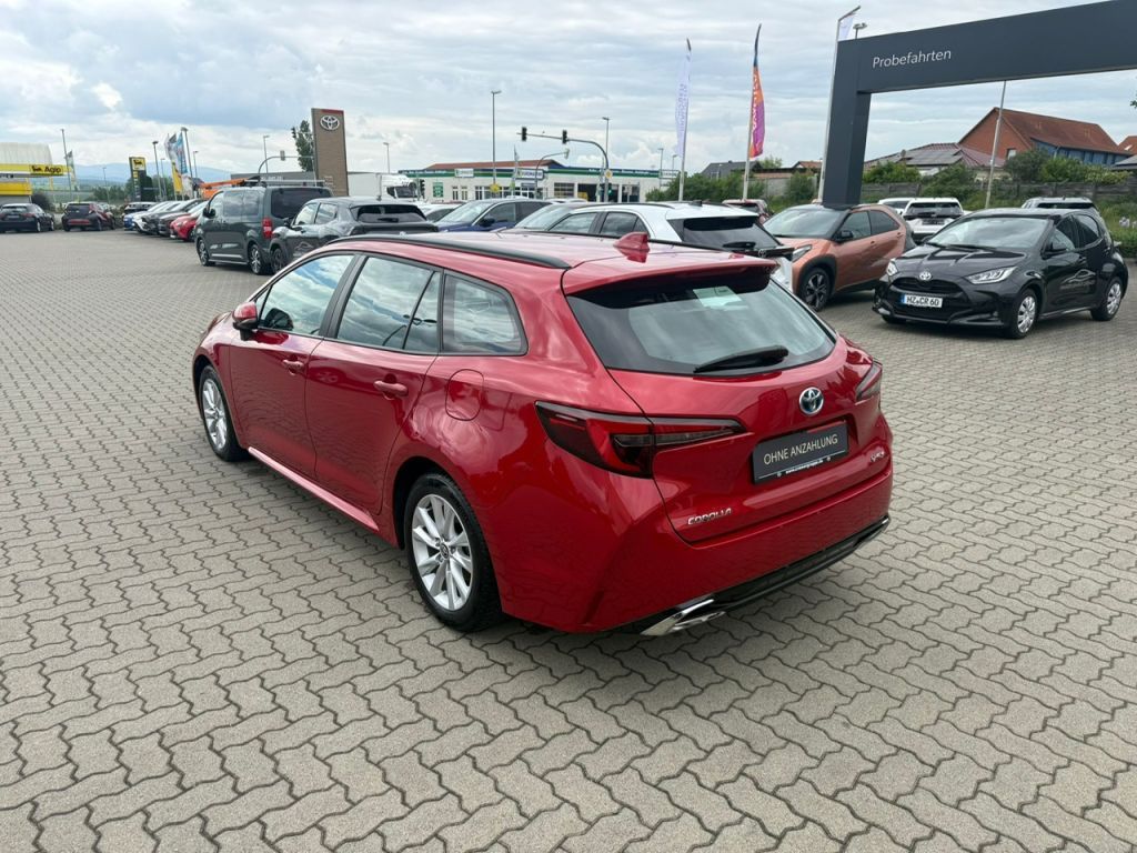 Toyota Corolla 1.8 Hybrid Touring Sp. Business Edition