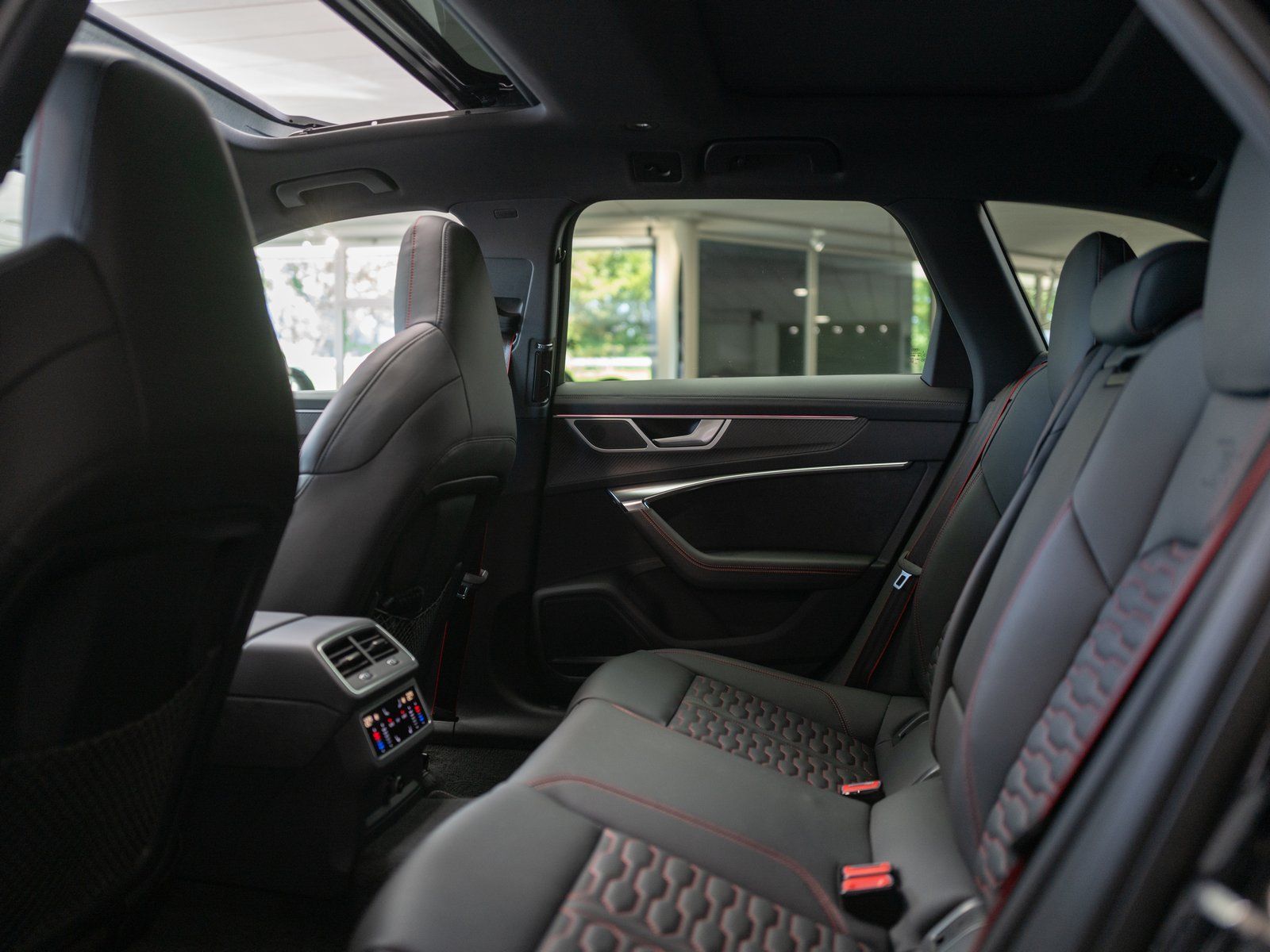 Audi RS6 Performance,Dynamik+,OptikCarbon,22",305km/h