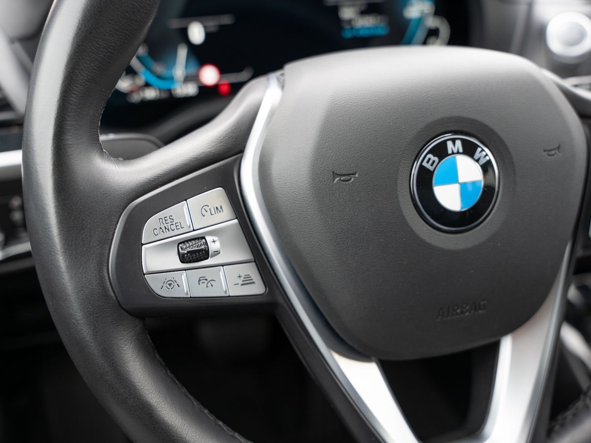 BMW X3 xDrive30e Advantage - Samsaru's Car Outlet