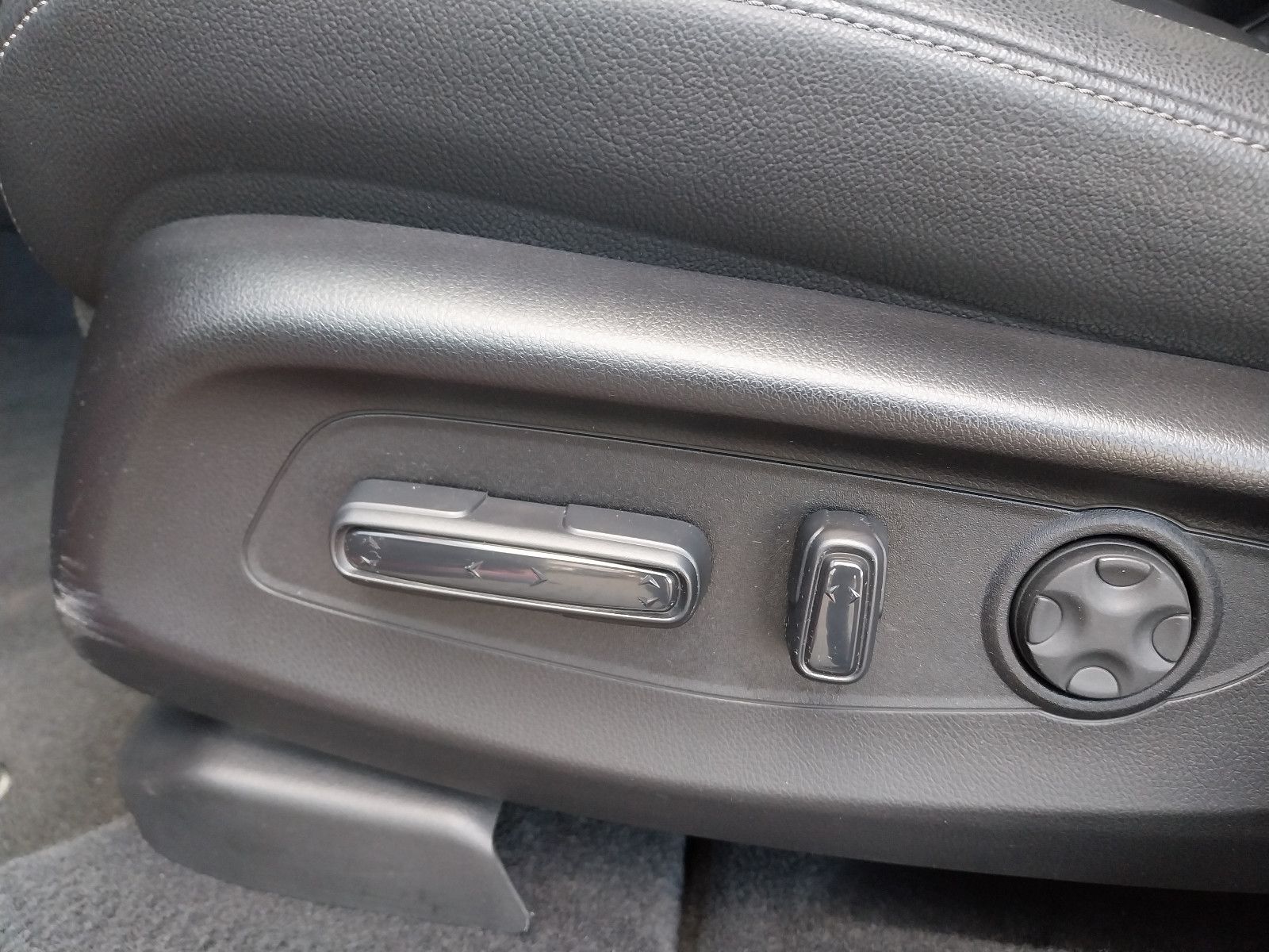 Honda CR-V 2,0 e:HEV Elegance AWD Navi/LED/Kamera