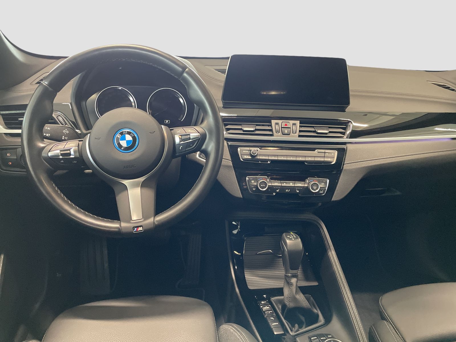 BMW X1 xDrive25e Sport Line - Samsaru's Car Outlet