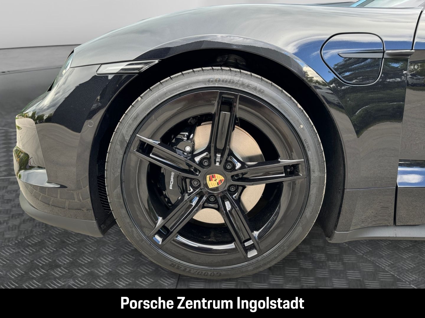 Porsche Taycan 4S Sport Turismo, Performance Plus, SH vo