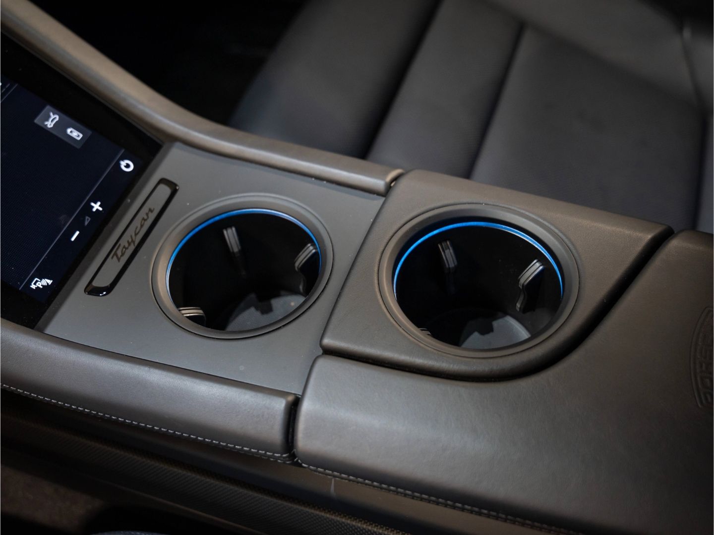 Porsche Taycan Turbo S Sport Turismo Burmester InnoDrive
