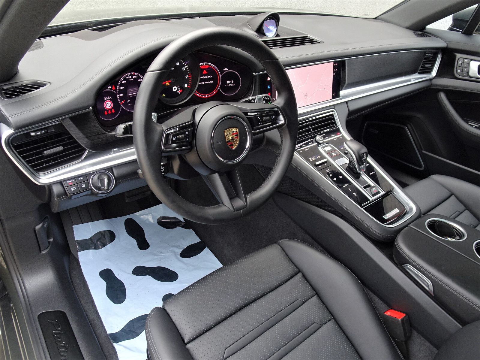 Porsche Panamera Sport Turismo 4 Platinum Edition/Design