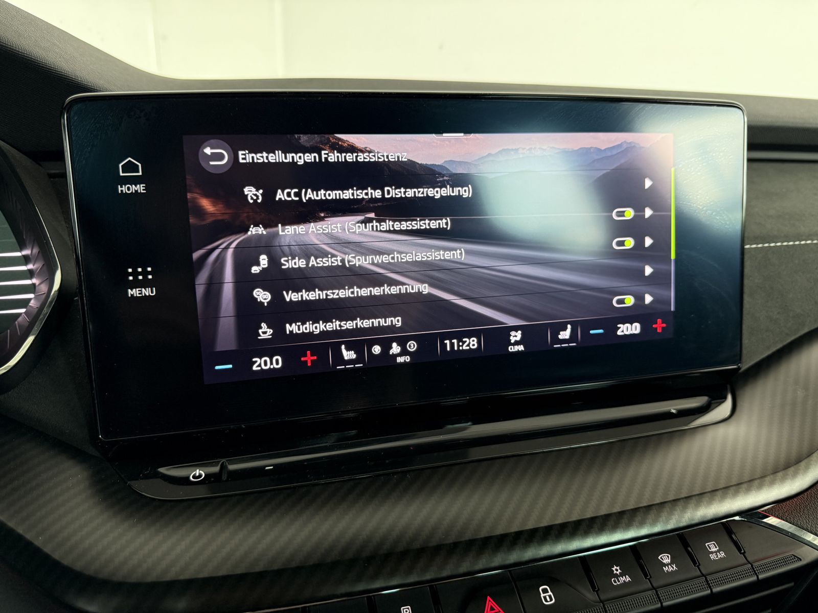 Skoda Octavia Combi RS - Samsaru's Car Outlet