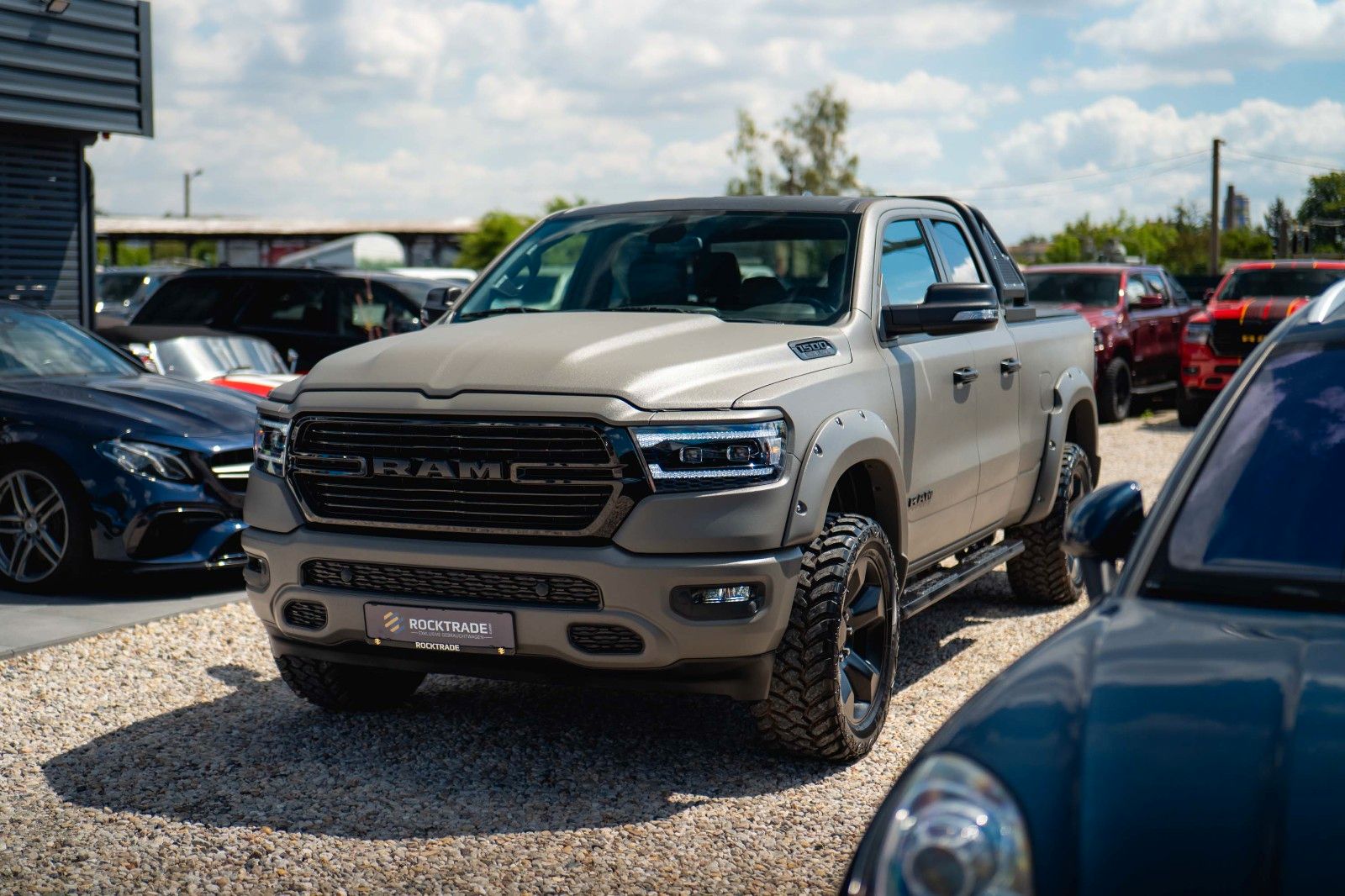 Dodge RAM 5.7 V8 HEMI 4x4 OFFROAD LONGBED RAPTOR Style