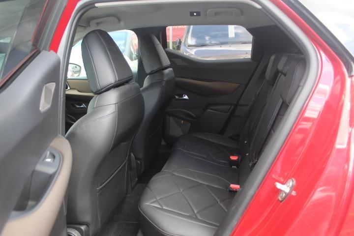DS Automobiles DS3 CROSSBACK SO CHIC PT 130 AUTOMATIK,LEDERF,NA