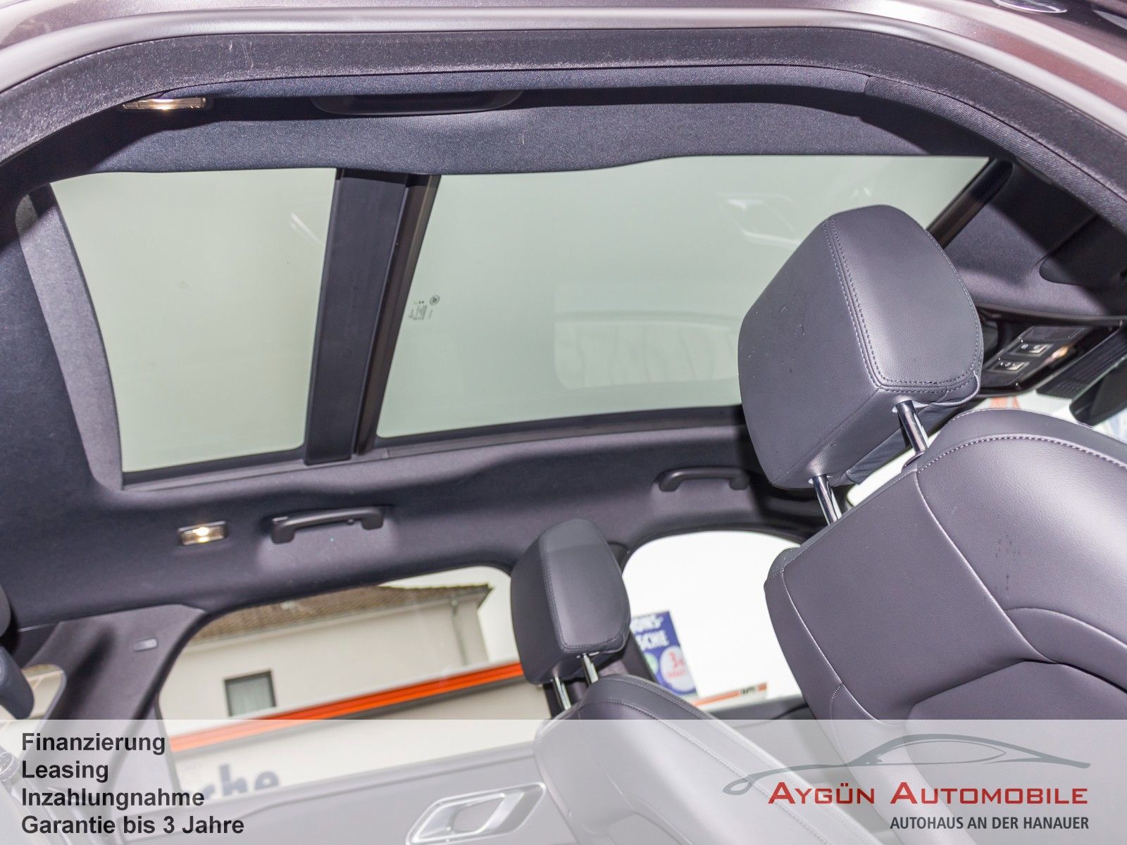 Range Rover Velar D300 DYNAMIC SE AWD - Samsaru's Car Outlet