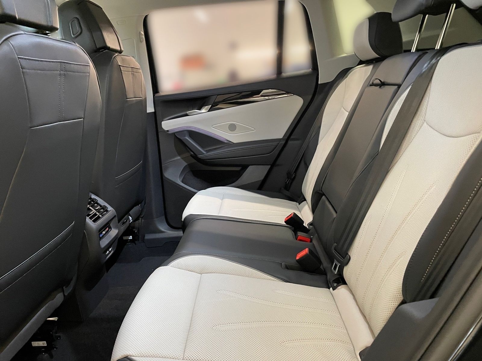 Volkswagen Tiguan 2.0 TSI 4M Elegance *AHK*NAVI*KAMERA*