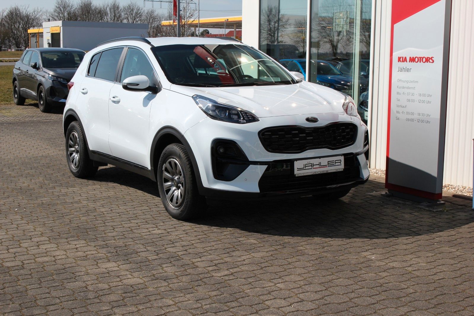 Kia SPORTAGE BLACK EDITION 2WD - Samsaru's Car Outlet