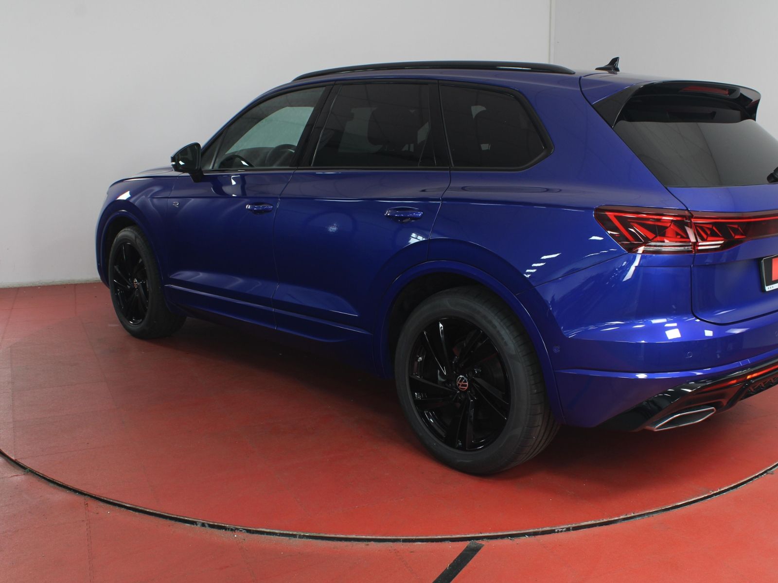 Volkswagen Touareg R-Line Black Style 3.0TDI 497,-ohne Anza