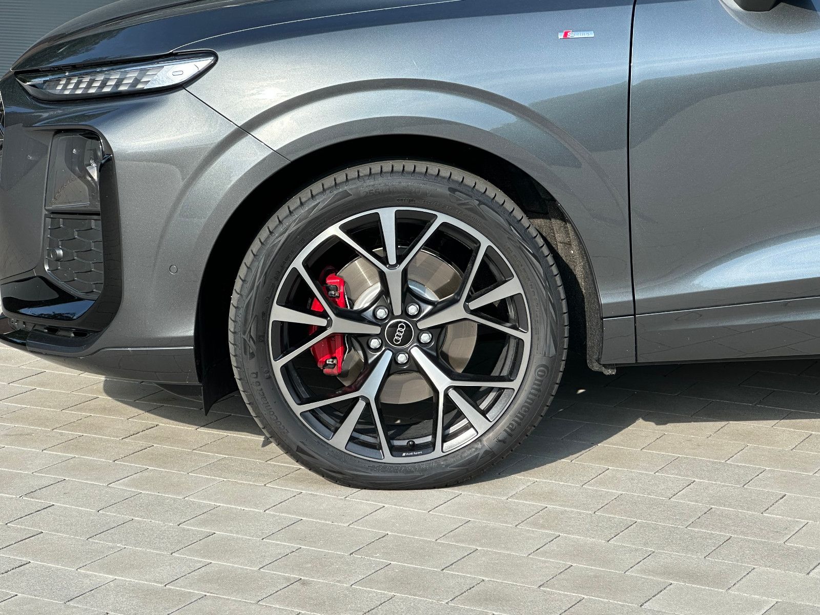 Audi Q3 Sportback TFSI quattro S line PANO LEDER AHK