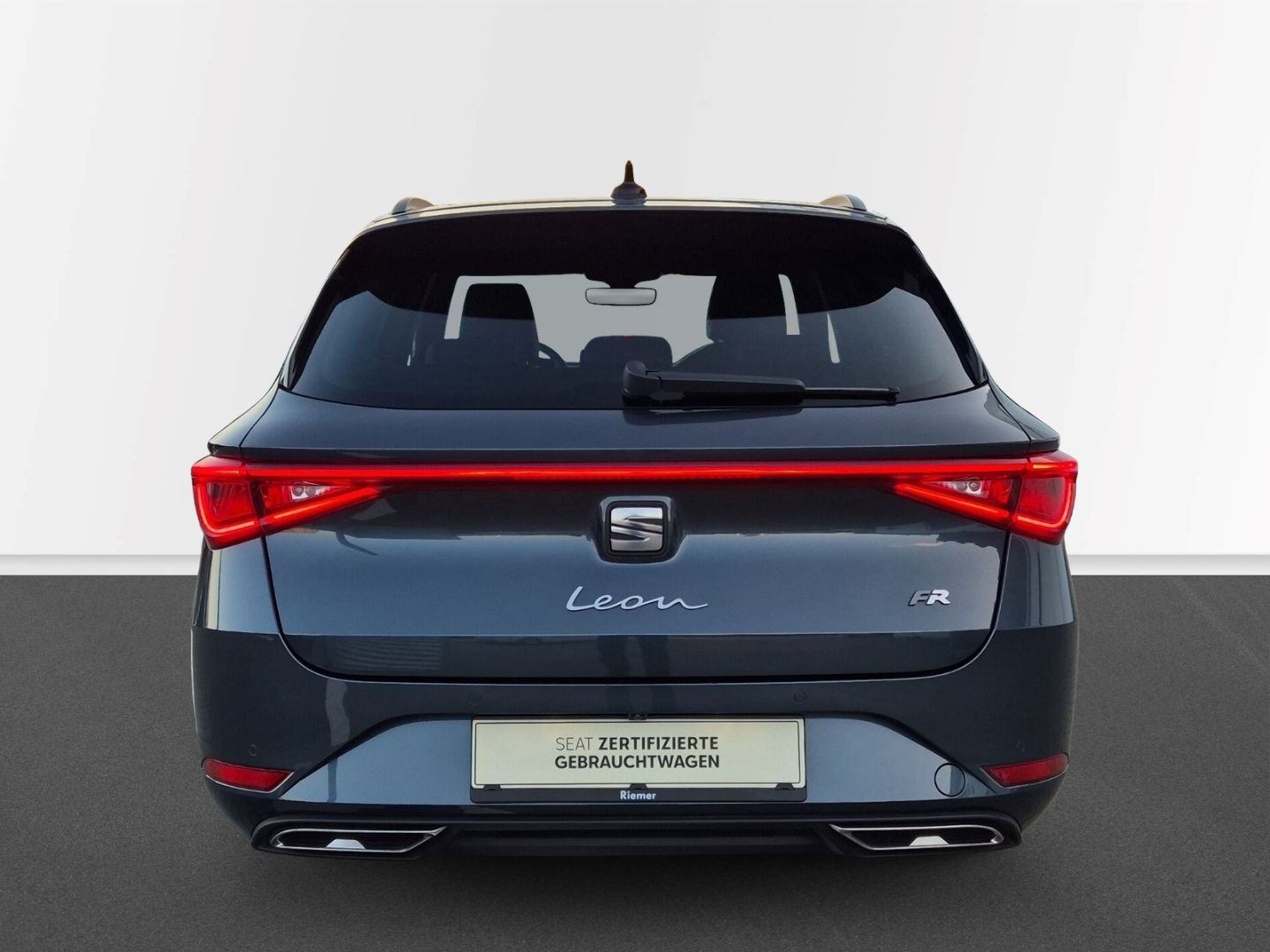 Seat Leon Sportstourer FR 2,0 TDi DSG AHK ACC CAM Kes