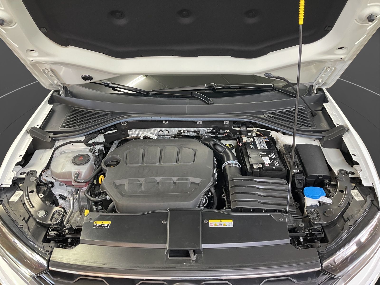 Volkswagen T-Roc 2.0 TSI 4M Sport R-Line - Samsaru's Car Outlet