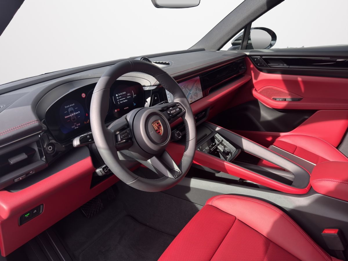 Porsche Macan 4 - Samsaru's Car Outlet