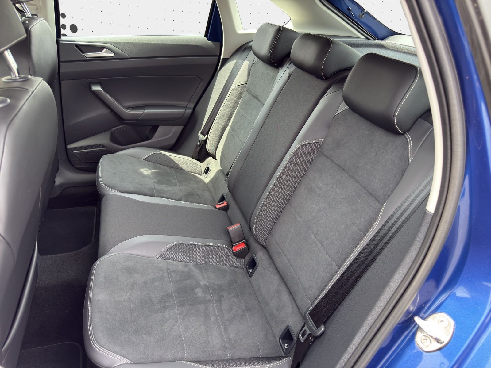 Volkswagen Taigo 1.5 TSI Style DSG - Samsaru's Car Outlet
