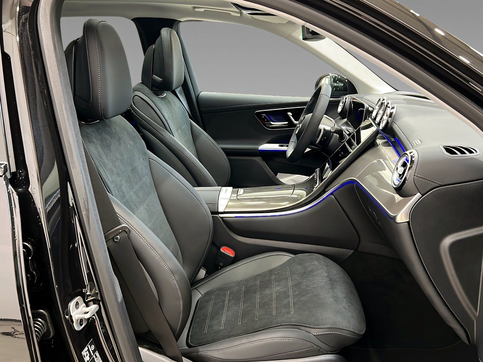 Mercedes-Benz GLC 220 d 4M AMG+NIGHT+Memo+Pano+TotW+AHK+360°