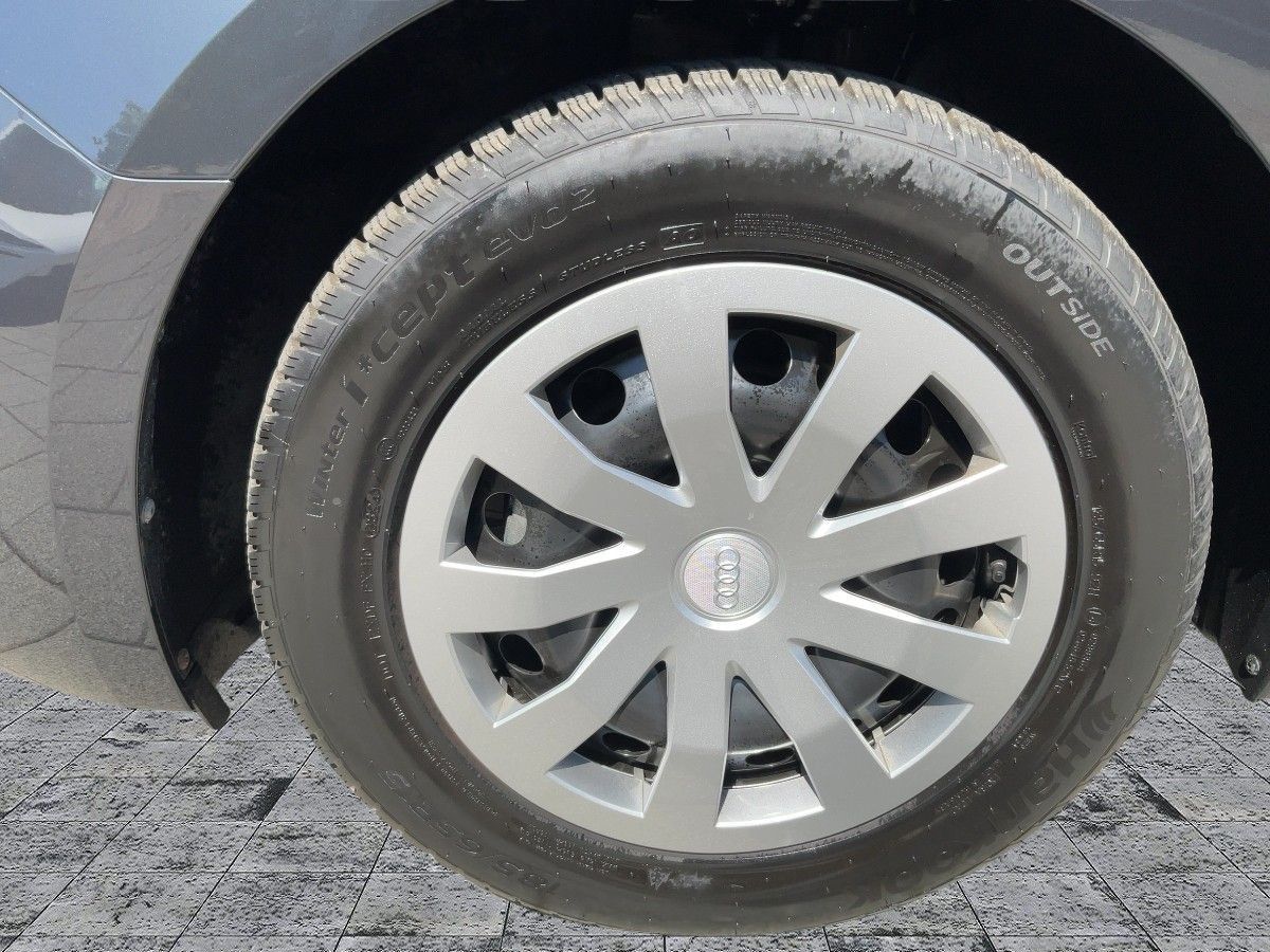 Audi A1 Sportback 25 TFSI S-TR ADVANCED - Samsaru's Car Outlet