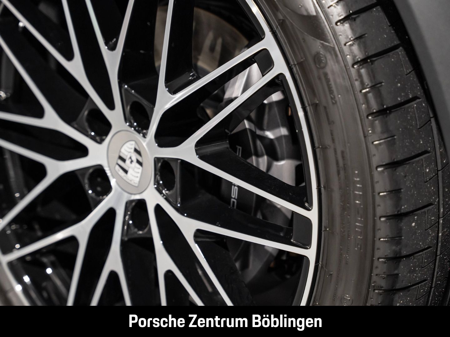 Porsche Macan 4 BOSE Surround-View LED-Matrix Panorama