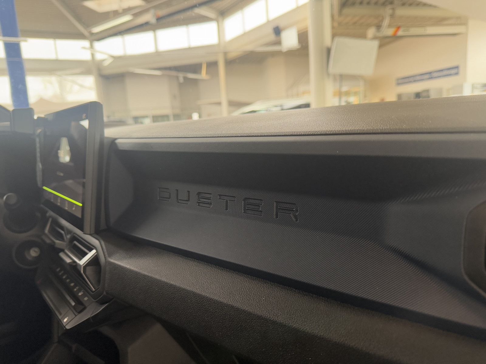 Dacia Duster III TCe 130 EXPRESSION 4x4 - Samsaru's Car Outlet
