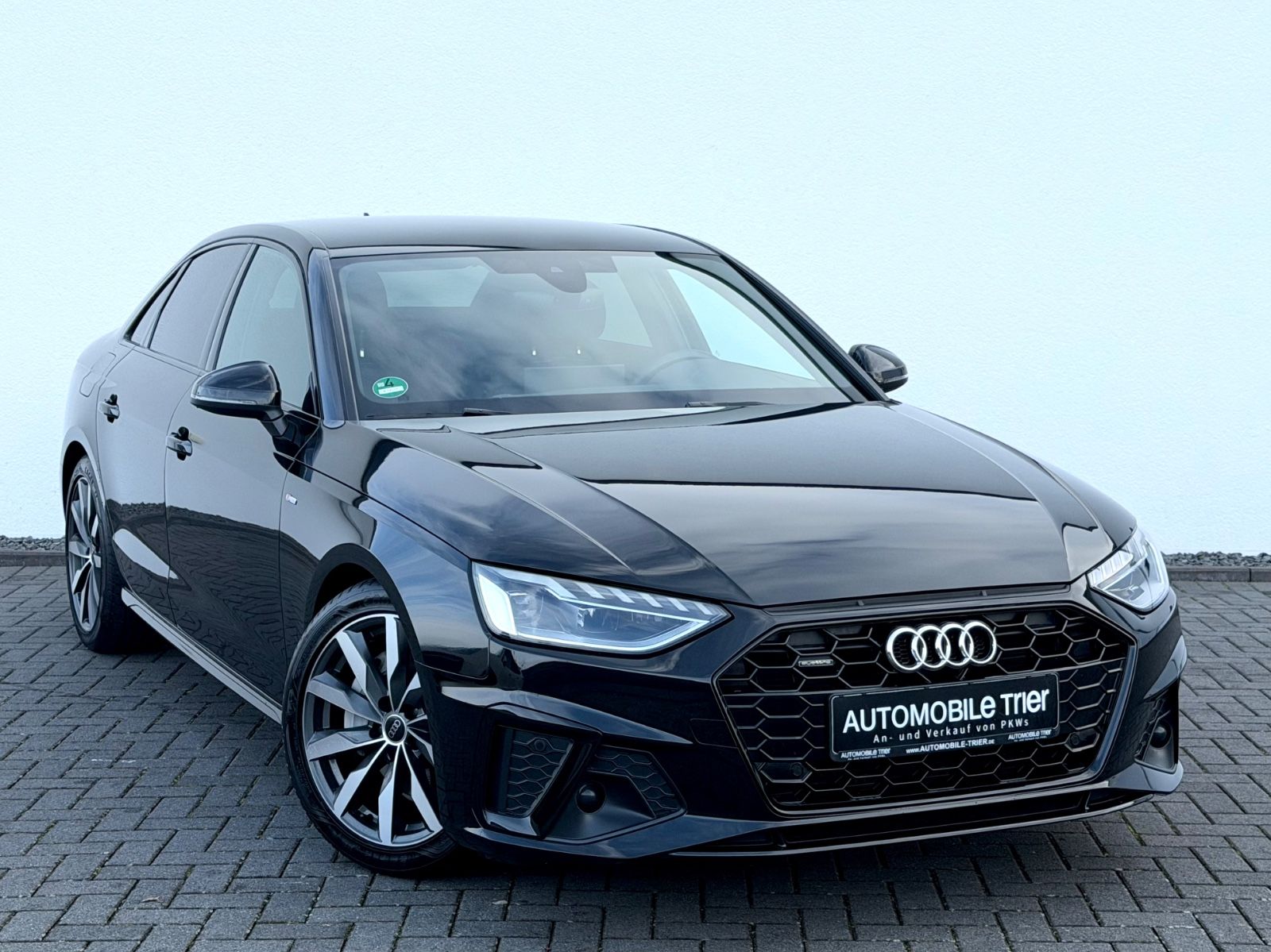 Audi A4 Lim. 40 TDI quattro S line /NAVI/LED/CAM/