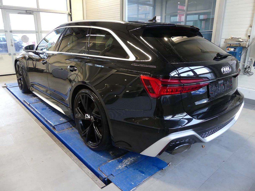 Audi RS 6 Avant 4.0 TFSI quattro Tiptronic B&O AHK