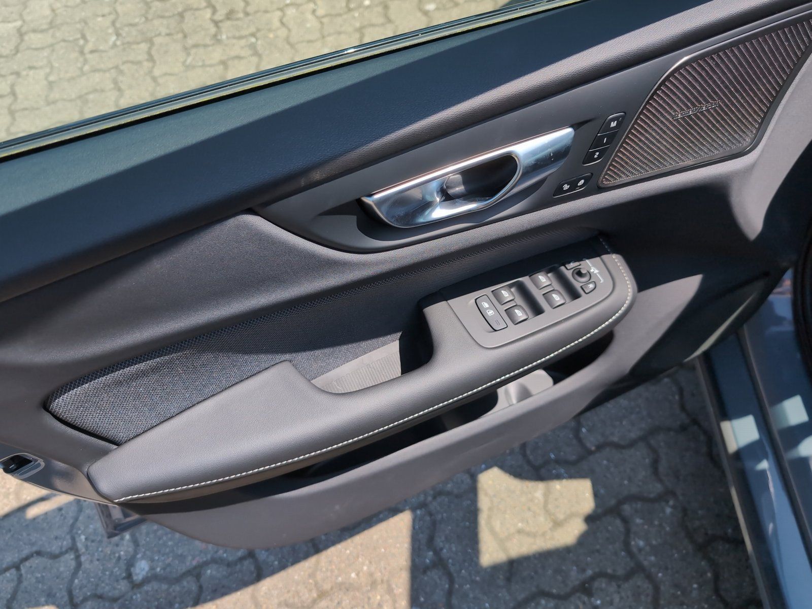 Volvo S60+Recharge+T8+AWD+Plug-in-Hybr.+E-Sitze+Standh