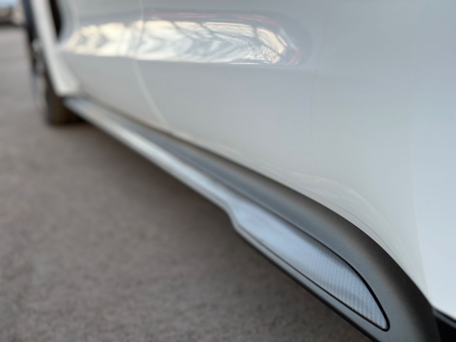 Porsche Taycan Turbo S SportDesign Paket CARBON/NEUWERTI