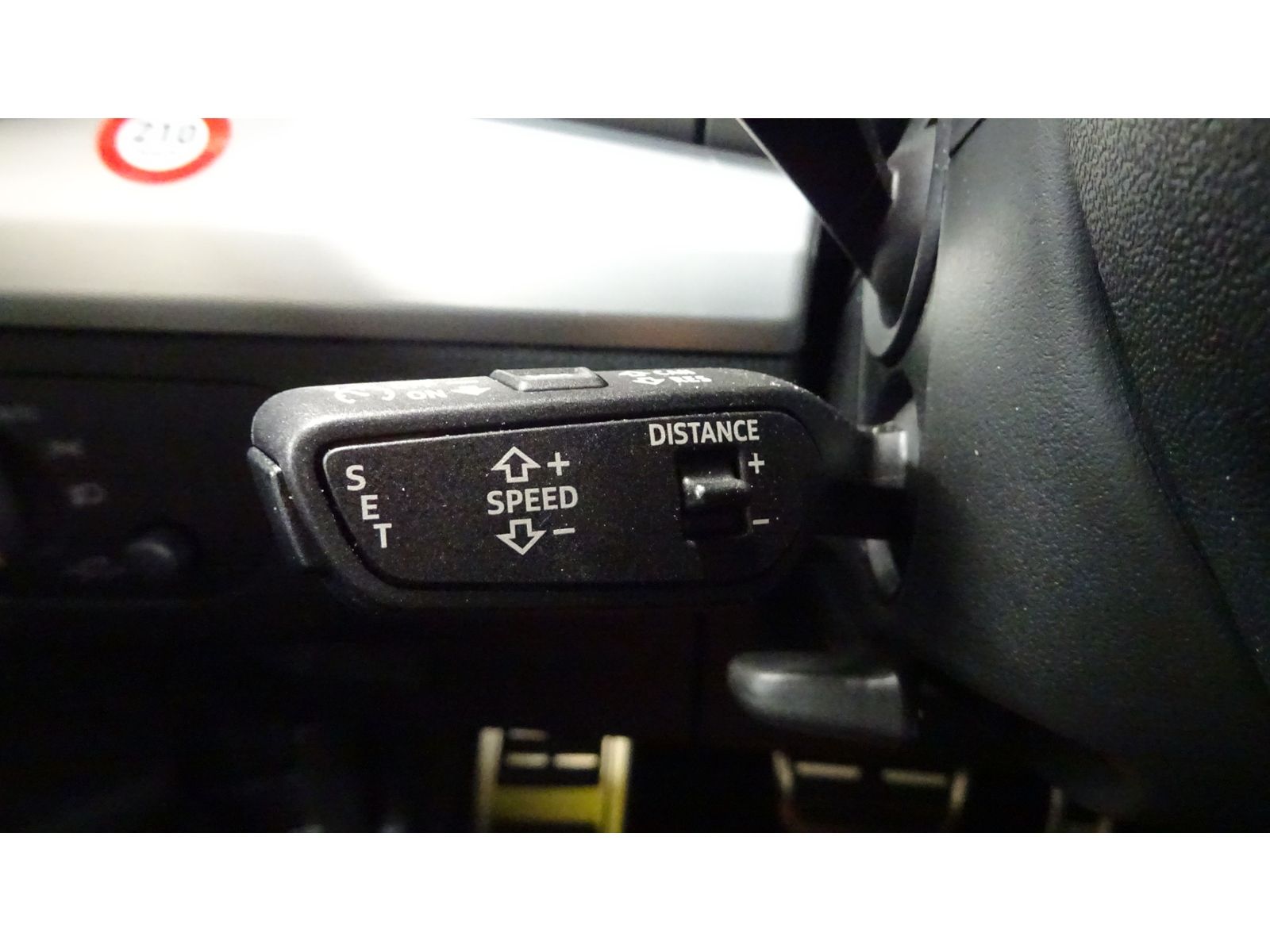 Audi Q5  40 2.0 TDI quattro S line  AHK, KLIMA, NAVI,