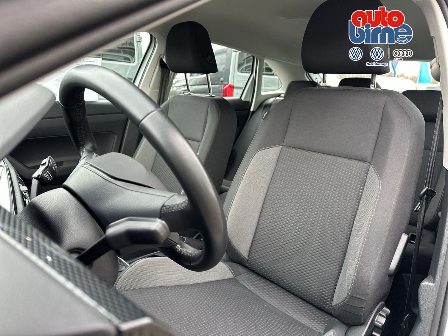 Volkswagen Taigo 1.0 TSI Life - Samsaru's Car Outlet