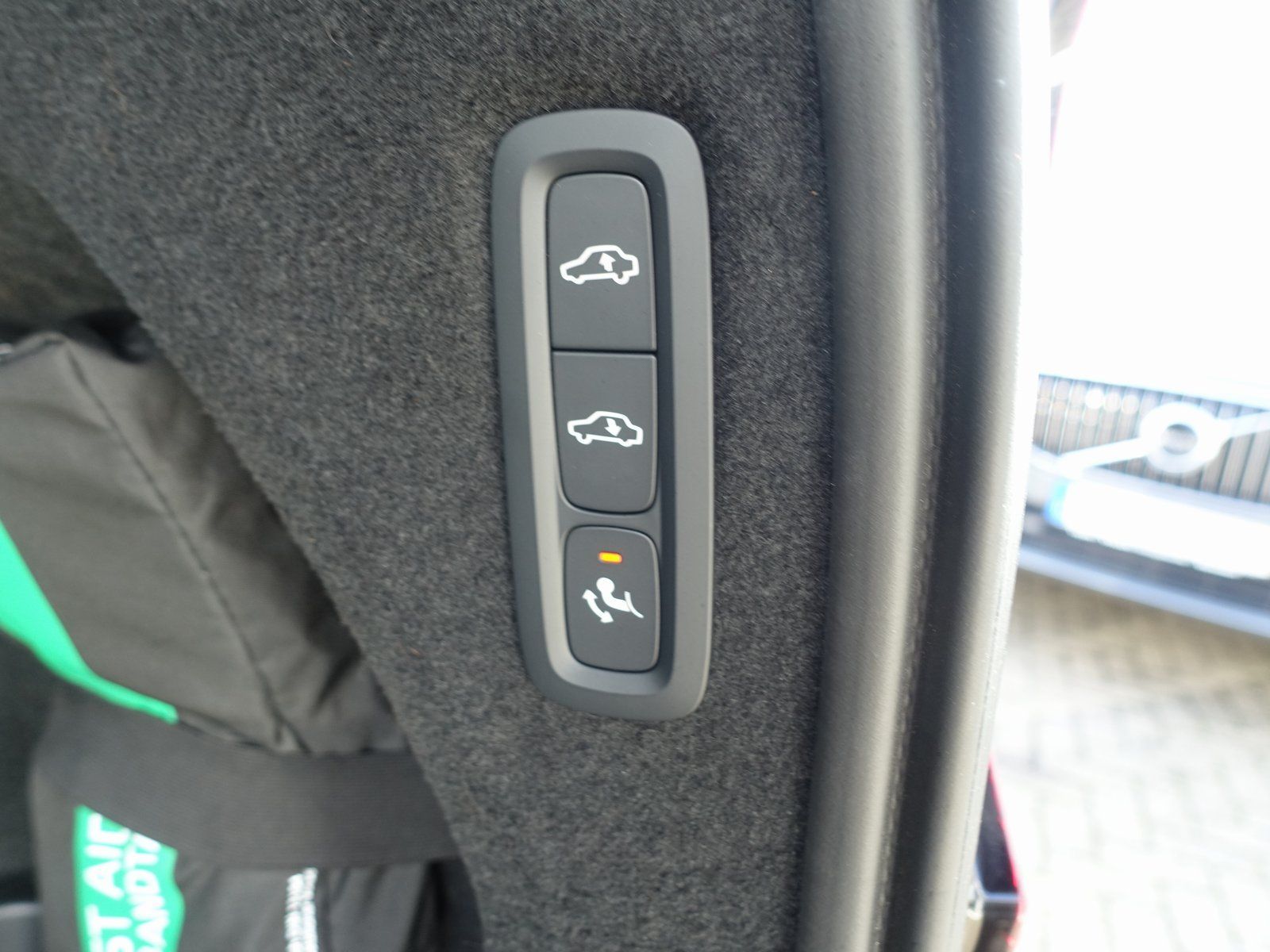 Volvo XC90 Ultra Facelift T8 AWD/B&W/22"/AHK/FourC/360