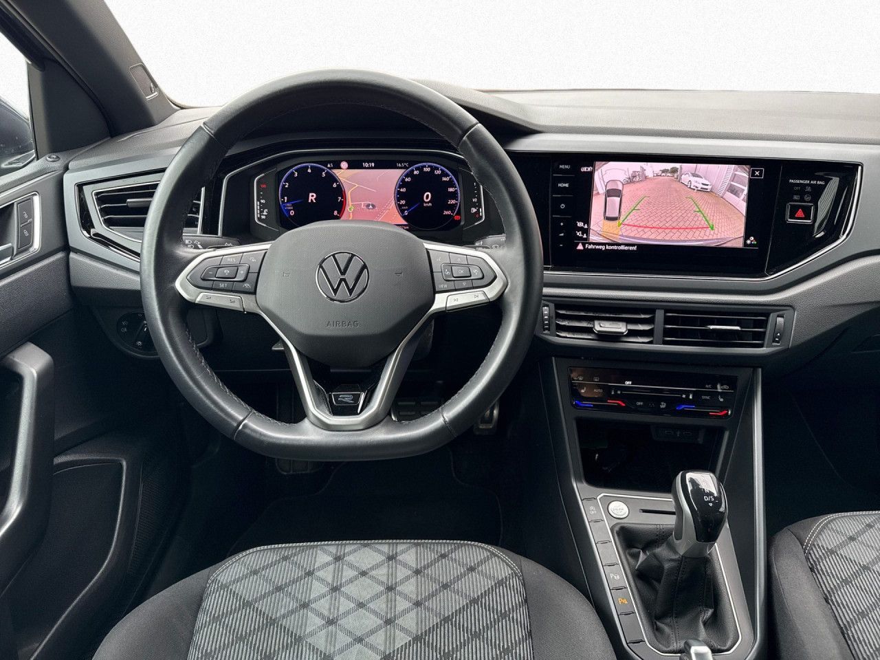Volkswagen Taigo 1.5 TSI R-Line - Samsaru's Car Outlet