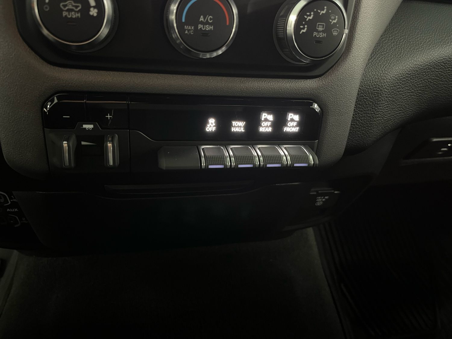 Dodge RAM 5,7l V8 *Longbed /AHK / SHZ/ 4x4*
