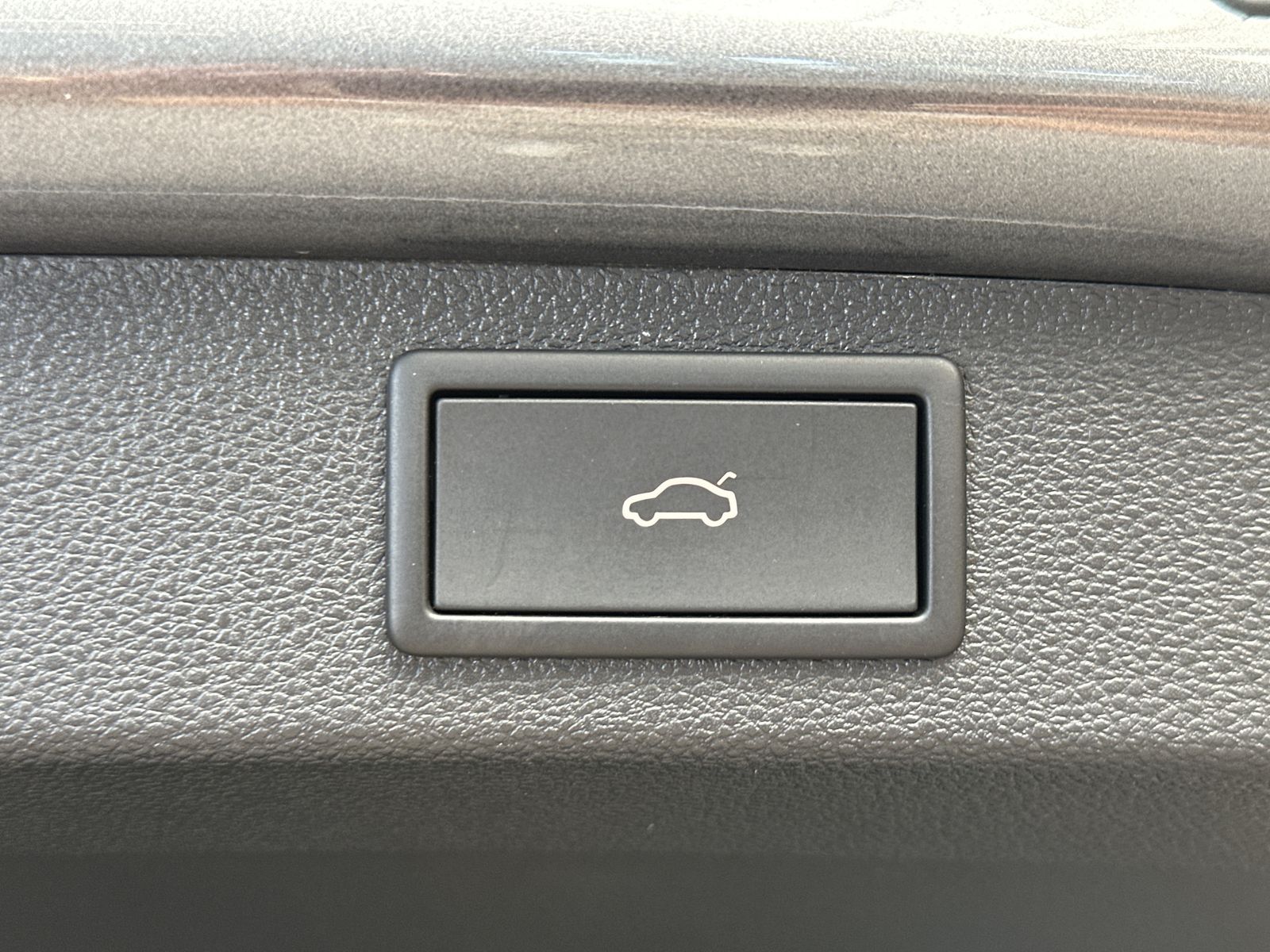 Skoda Kodiaq 4x4 L&K NAV+MATRIX+360+PANO+AHK+STANDHEIZ