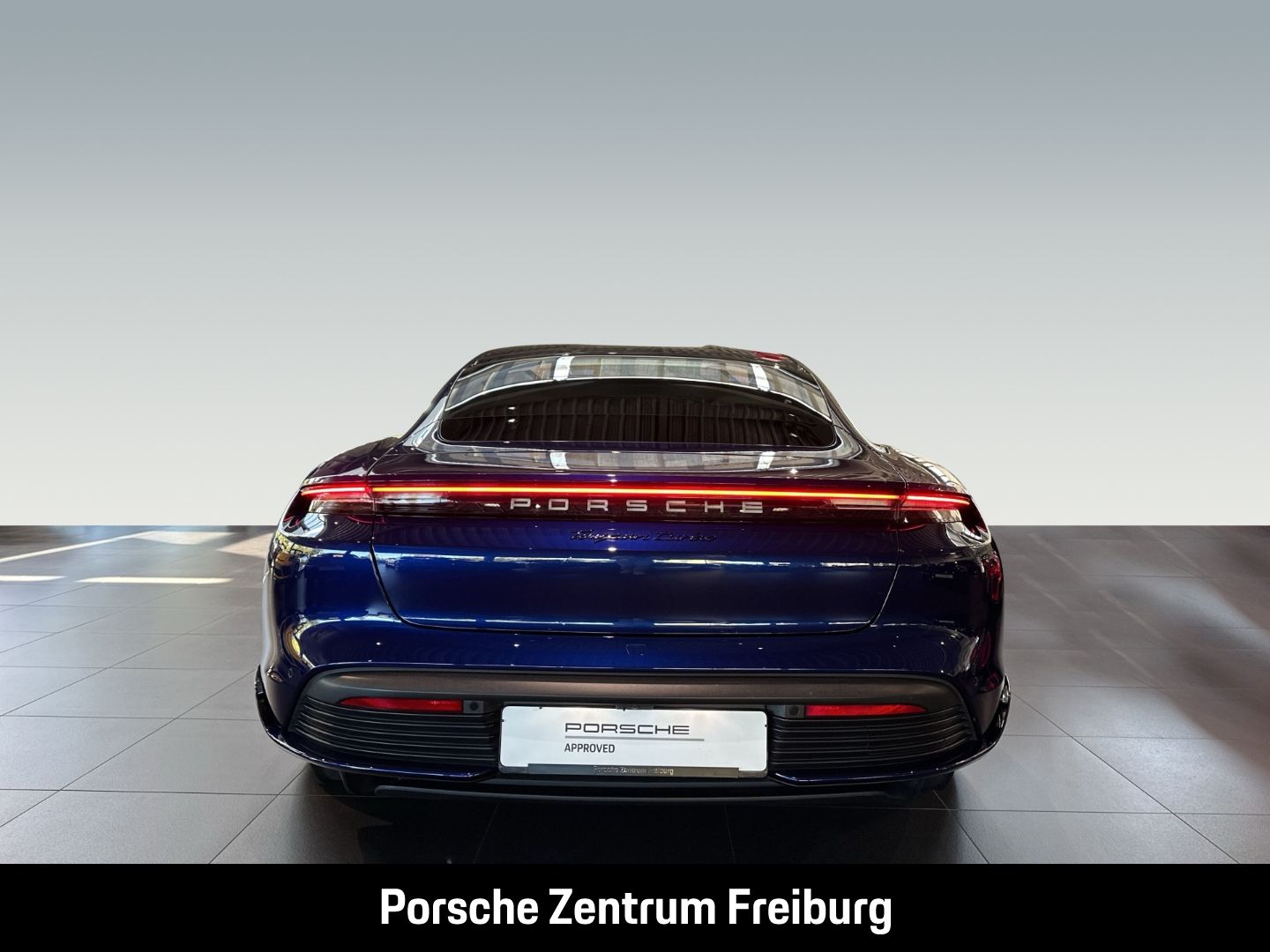 Porsche Taycan Turbo HA-Lenkung InnoDrive Head-Up BOSE