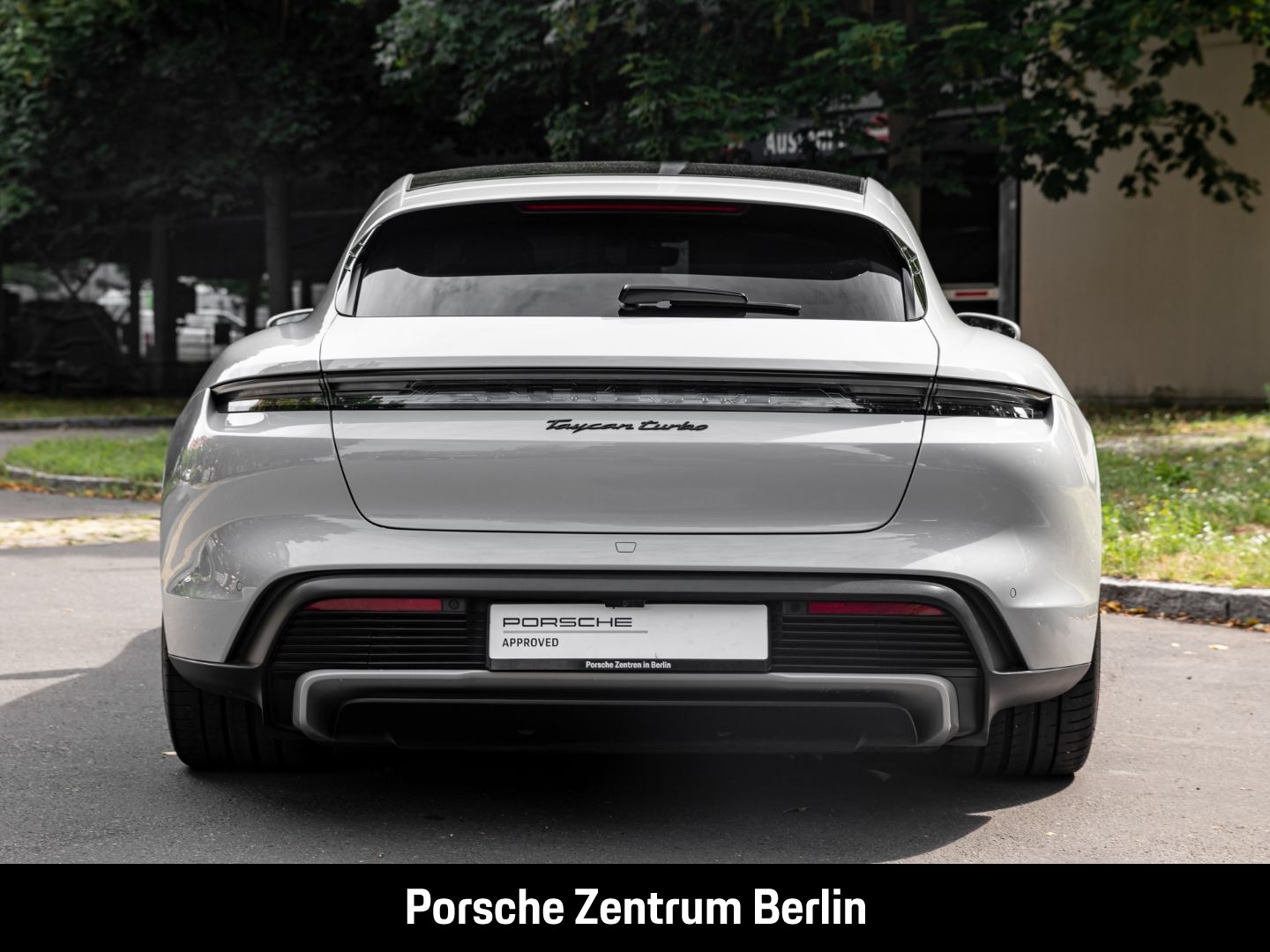 Porsche Taycan Turbo Sport Turismo Burmester Panorama