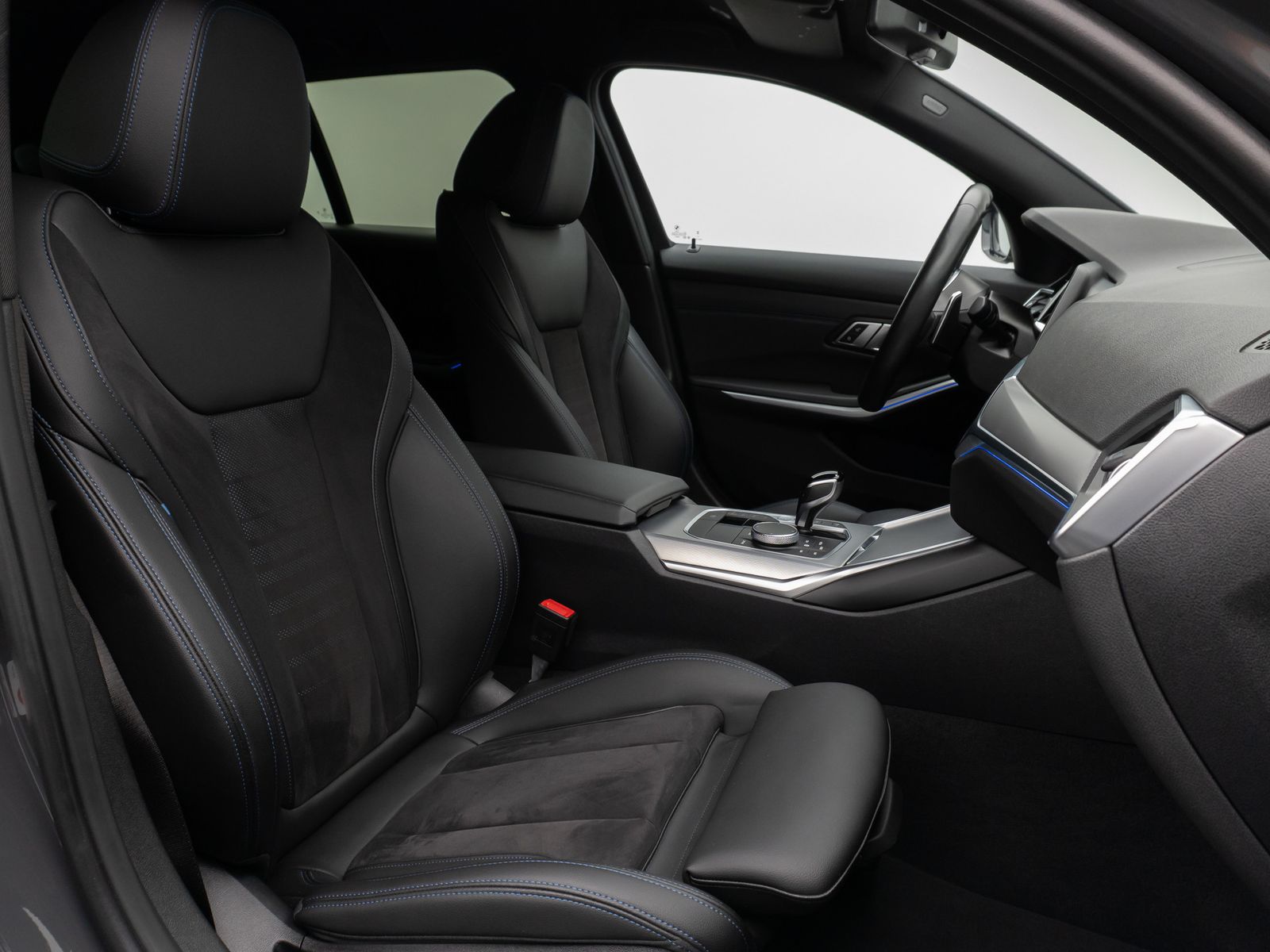BMW 330i M Sport - Samsaru's Car Outlet