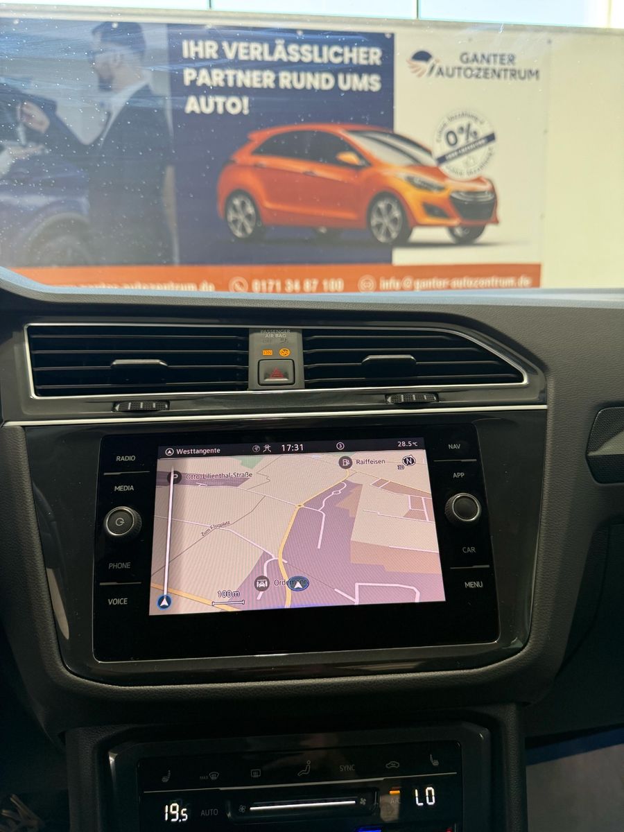 Volkswagen Tiguan Elegance 2.0 TDI DSG - Samsaru's Car Outlet