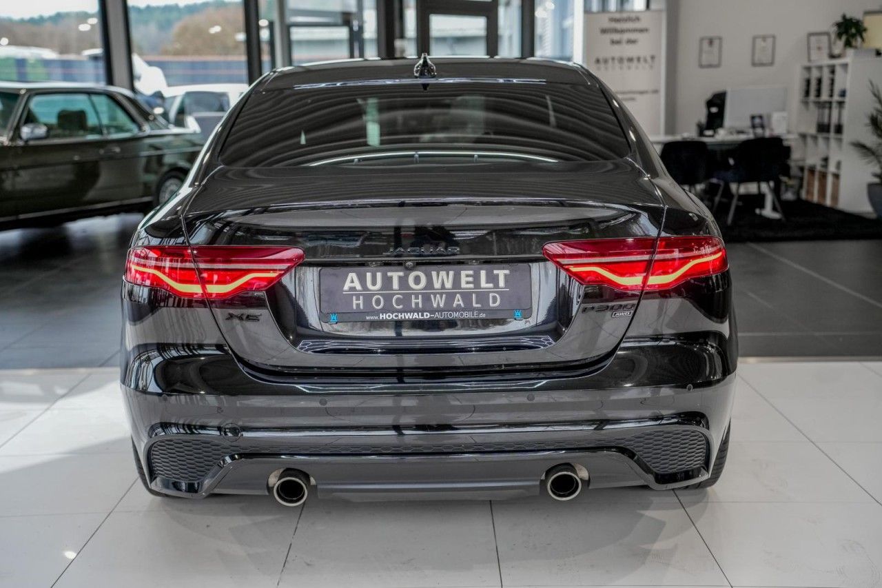Jaguar XE 2.0 R-Dynamic Black AWD NAVI Matrix LED RFK