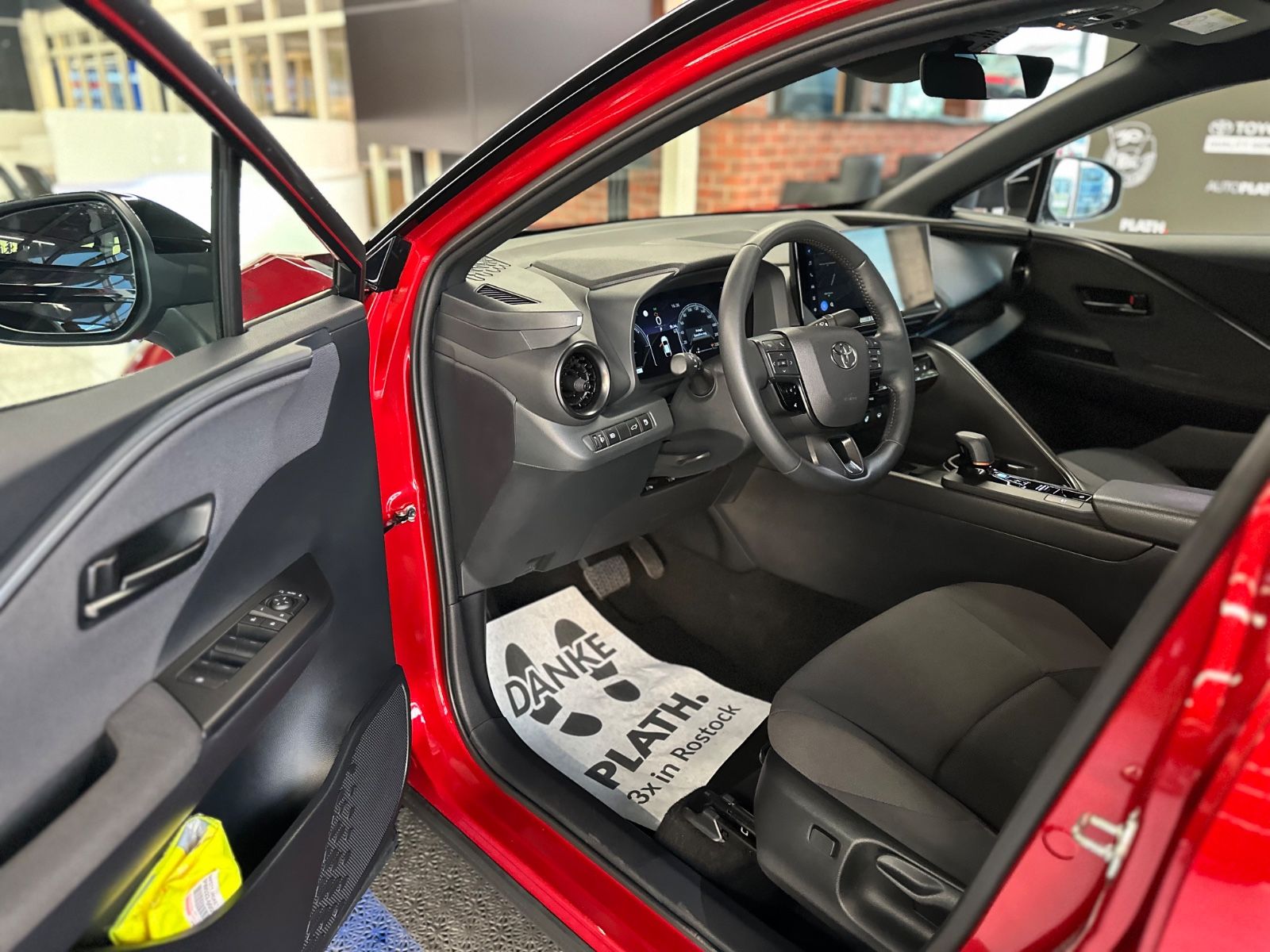 Toyota C-HR Hybrid FWD - Samsaru's Car Outlet