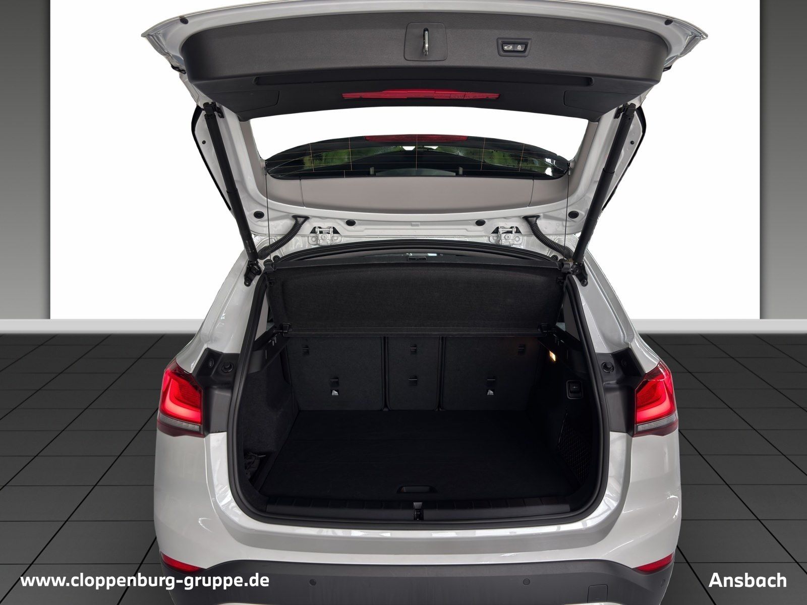 BMW X1 xDrive20i Advantage - Samsaru's Car Outlet