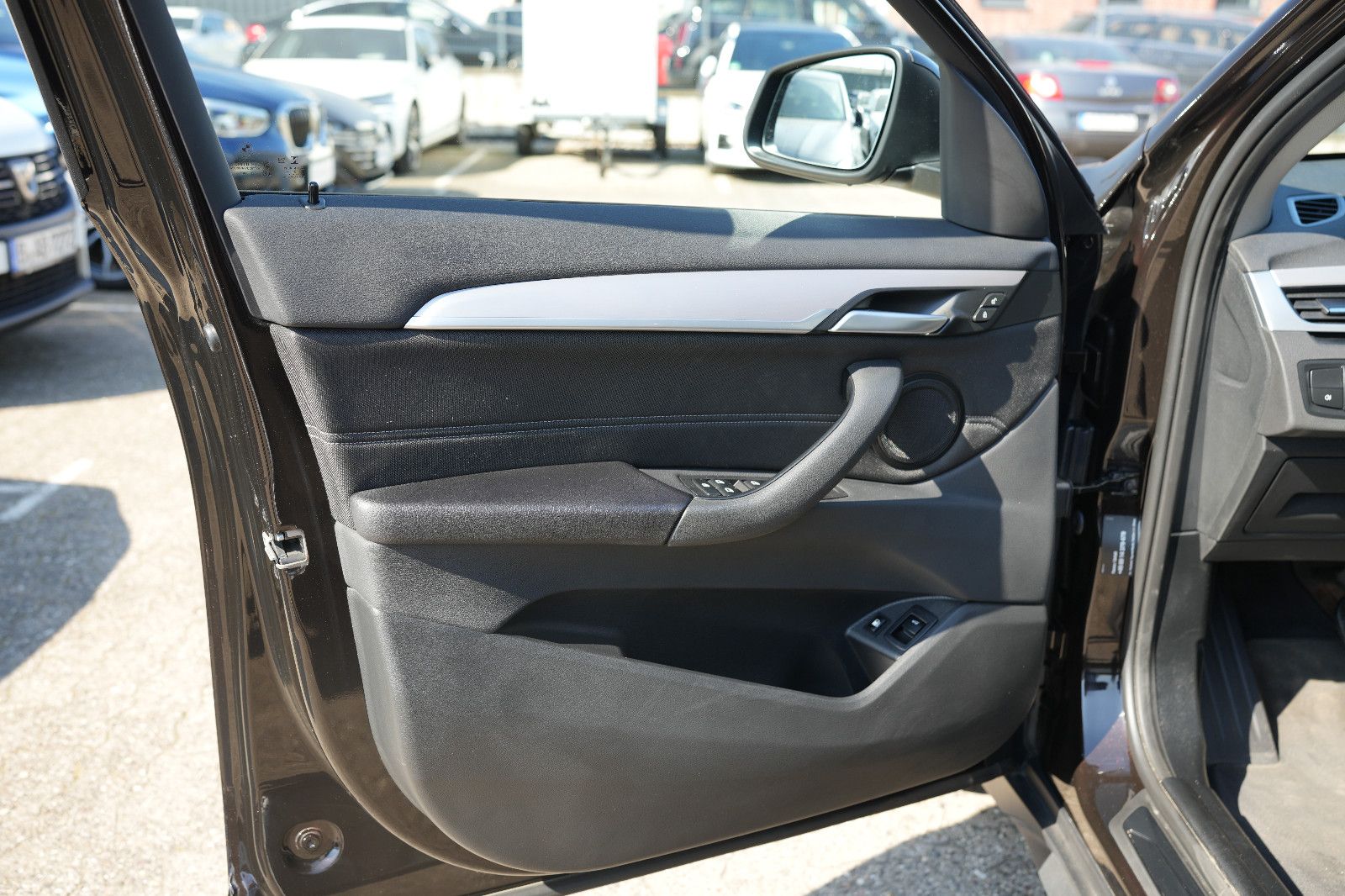 BMW X1 25e xDrive Advantage - Samsaru's Car Outlet