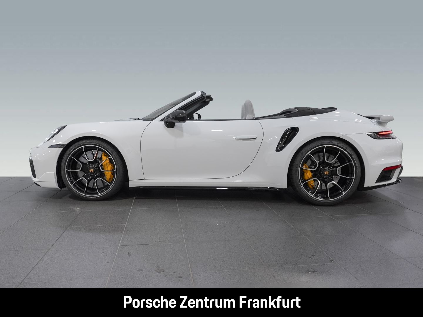 Porsche 992 911 Turbo S Cabriolet Burmester LiftsystemVA