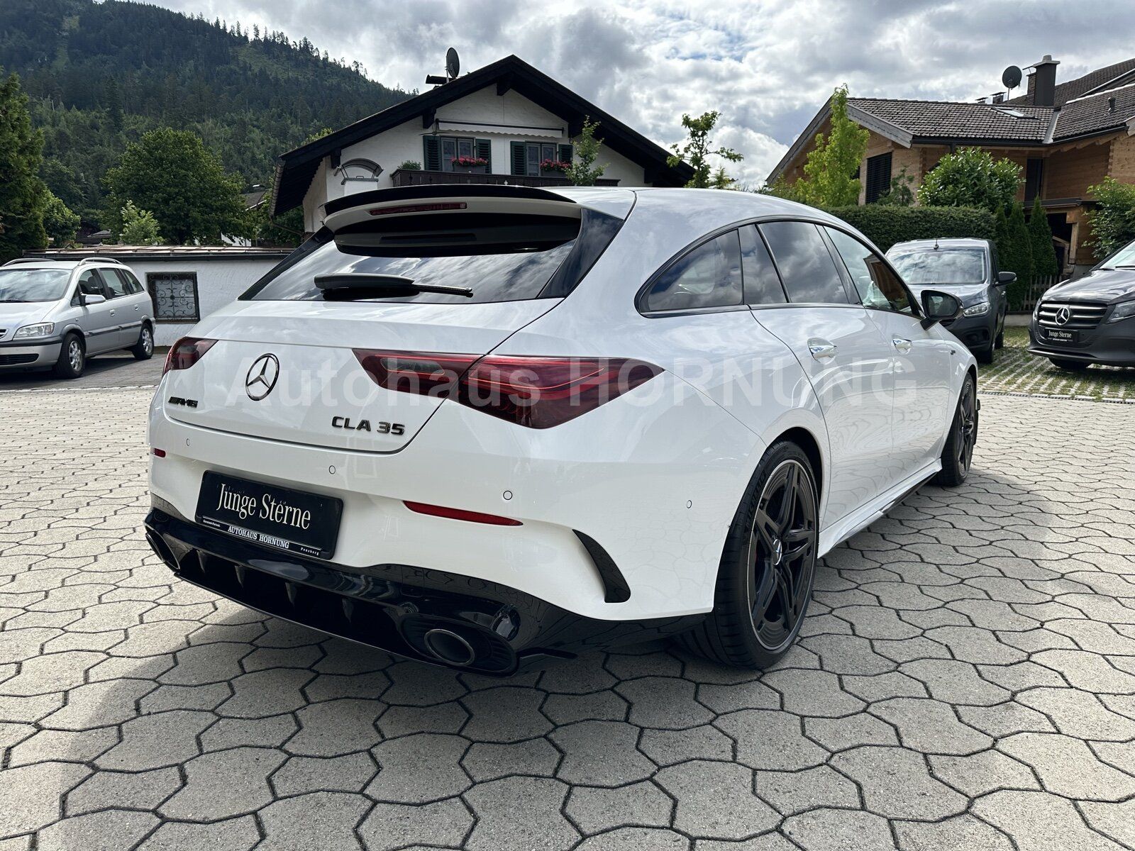 Mercedes-Benz CLA35 AMG 4M - Samsaru's Car Outlet