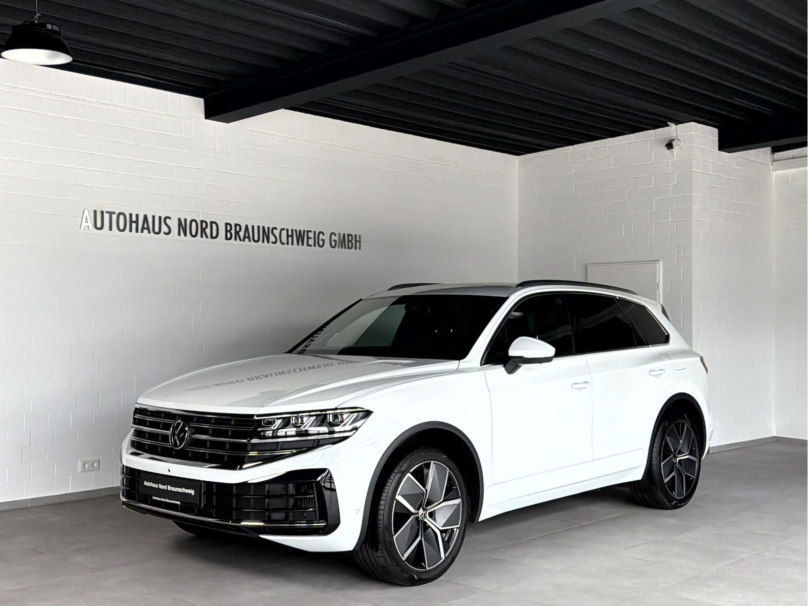 Volkswagen Touareg 3.0 TSI eHybrid 4Motion*IQ*Pano*AHK*360*