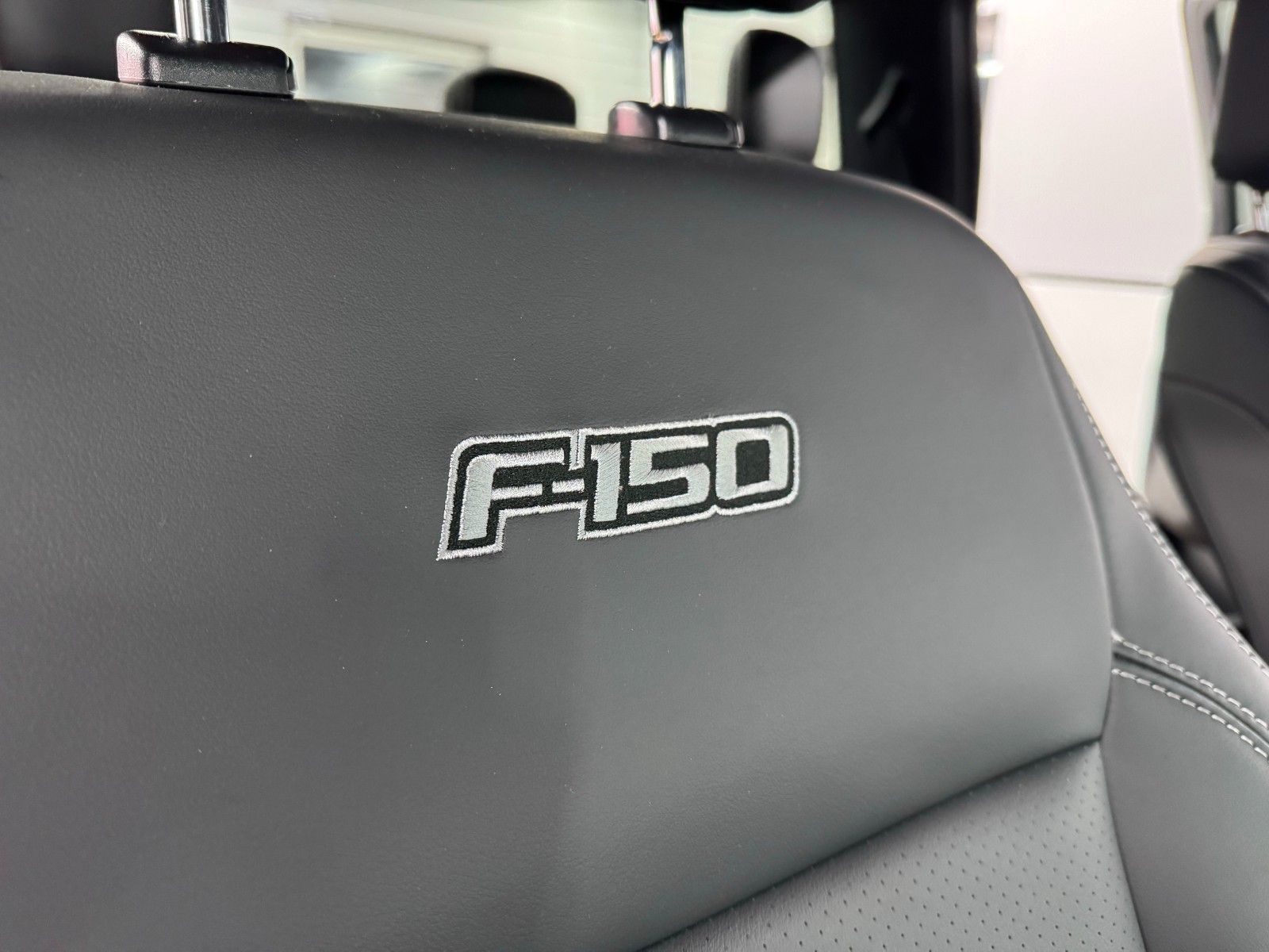 Ford F 150 5.0 XLT Supercrew - Samsaru's Car Outlet