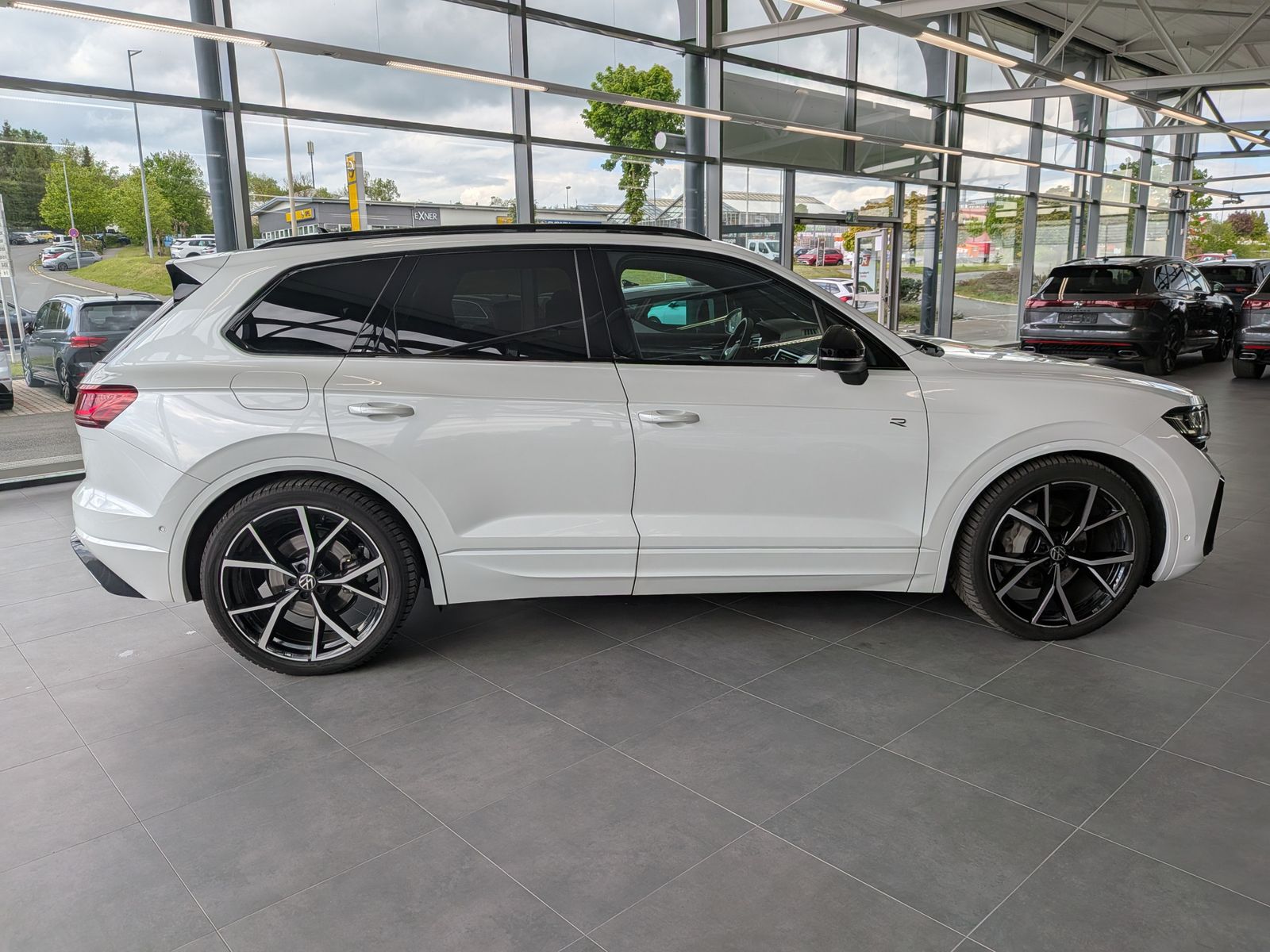 Volkswagen Touareg 3.0TDI 4M R-Line VOLL Black 22" UPE 114T